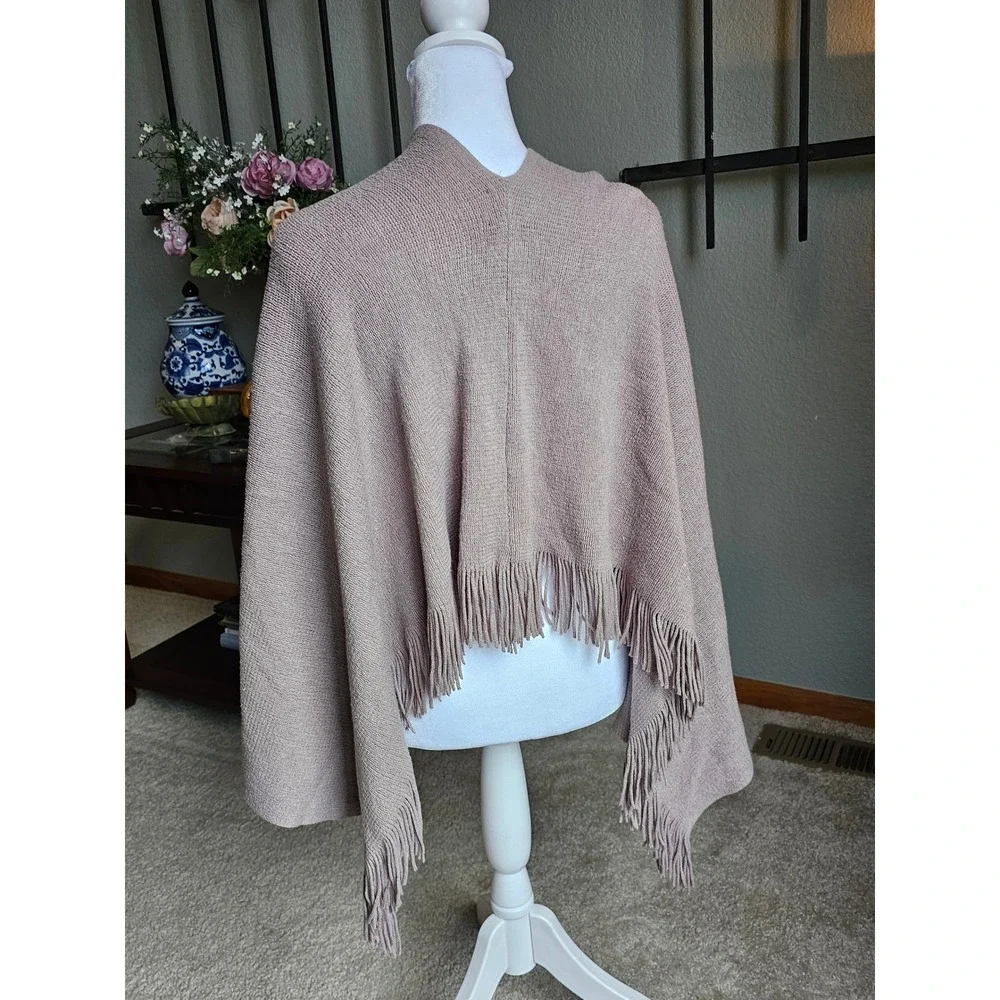 Echo knit poncho
